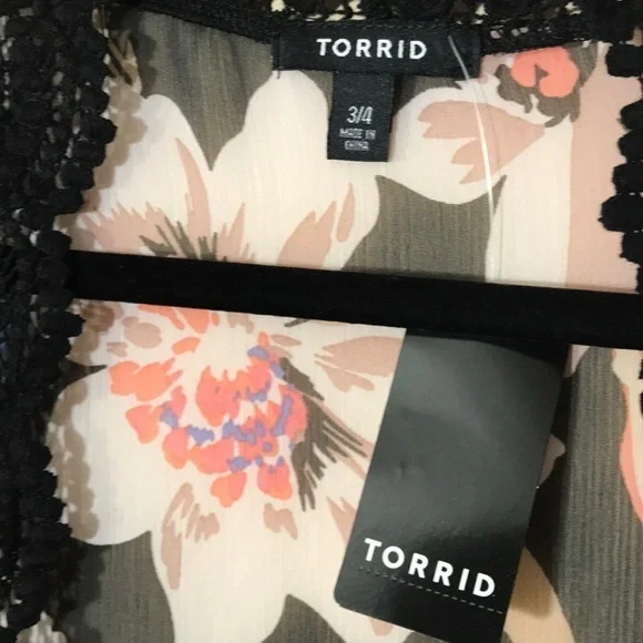 Torrid floral chiffon crochet kimono duster 3/4 - Picture 8 of 10